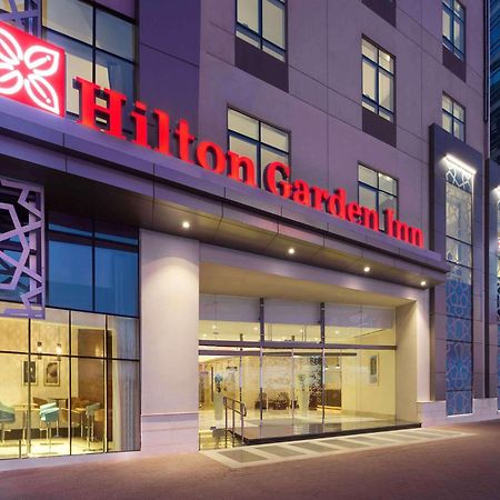 Hilton Garden Inn Dubai Al Muraqabat - Deira Exterior photo