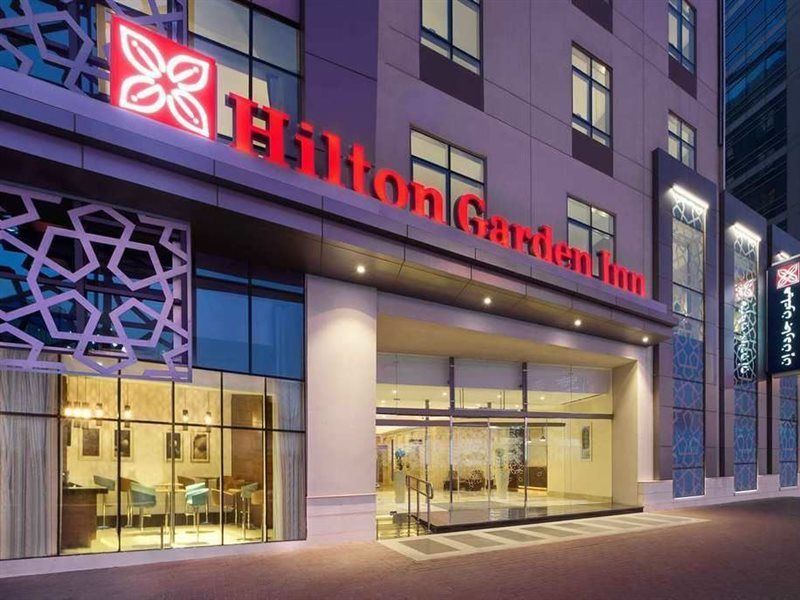 Hilton Garden Inn Dubai Al Muraqabat - Deira Exterior photo